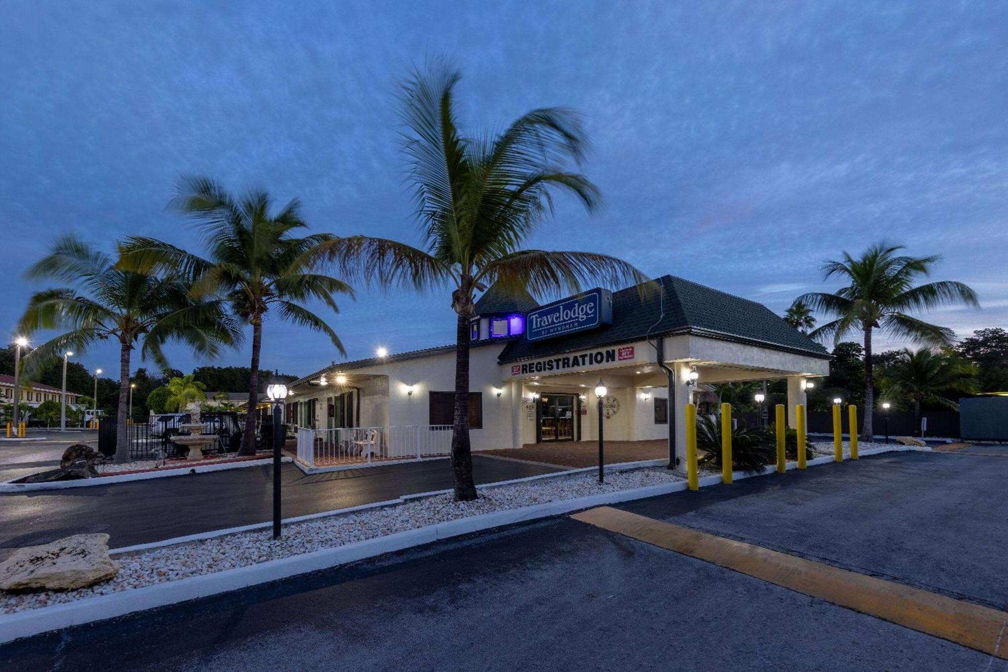 Travelodge By Wyndham Florida City/Homestead/Everglades Екстериор снимка